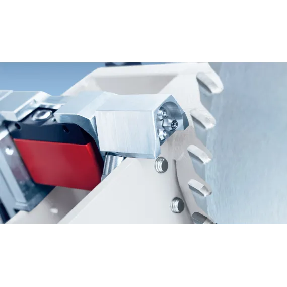 Platesager for plastbearbeding